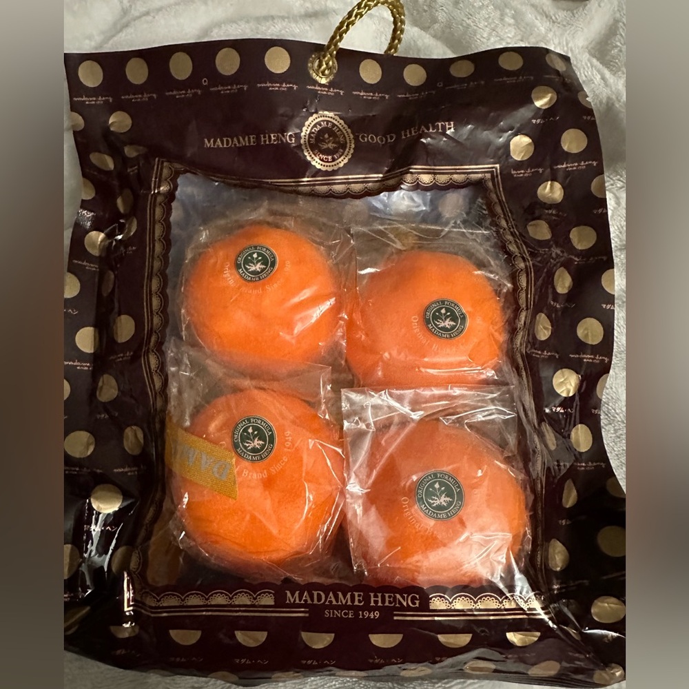 4x120g. Orange Natural Soap Original Formula Vitamin C of Madame Heng
